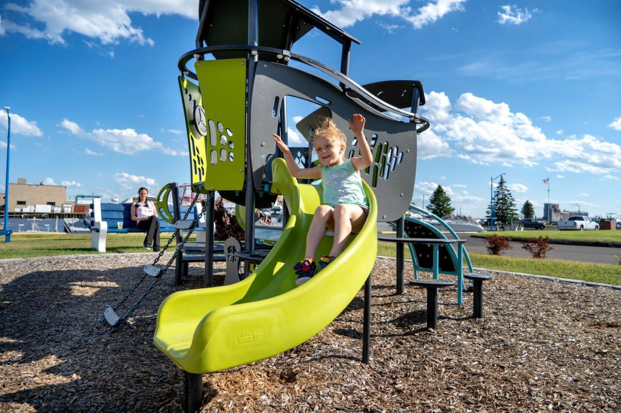 Park Point Marina Inn Duluth Eksteriør billede