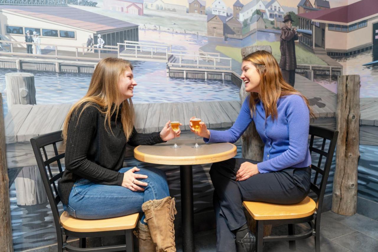 Park Point Marina Inn Duluth Eksteriør billede